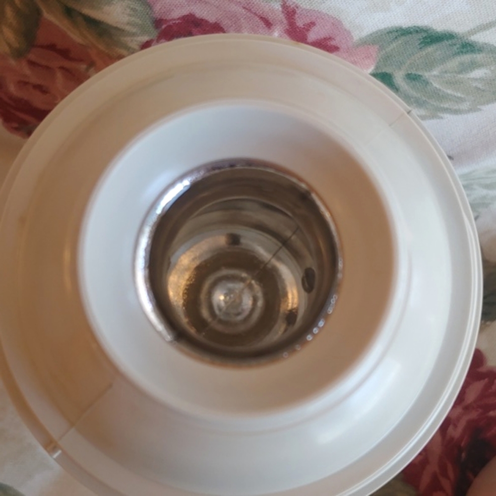 Vintage 1973 Thermos in Classic Red Tartan Plaid Coffe Container 1.5 pint - Picture 13 of 15